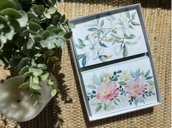 BOITE DE 12 CARTES FLORALES AVEC ENVELOPPES