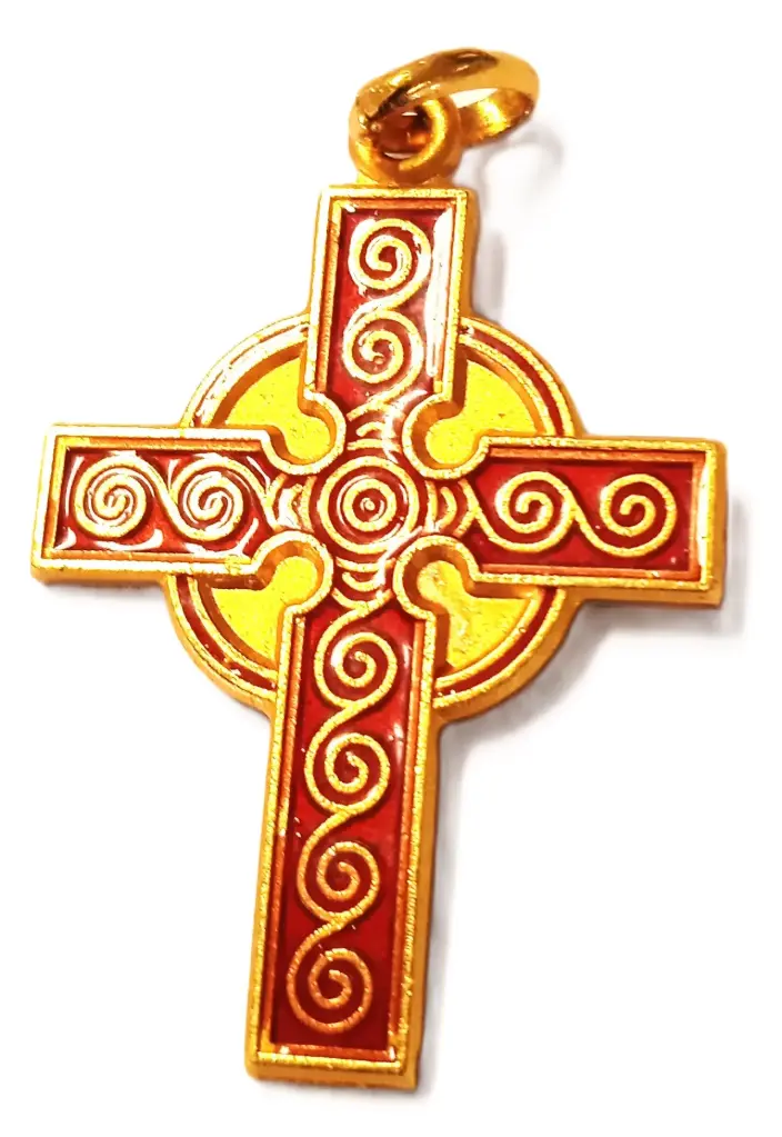 CROIX MOTIF CELTIQUE ROUGE OR