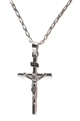 [1000000009576] CROIX 2.5CM EN ARGENT SUR CHAINE 22CM