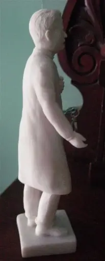 [1000000006759] STATUE S.G.MOSCATIE 21CM